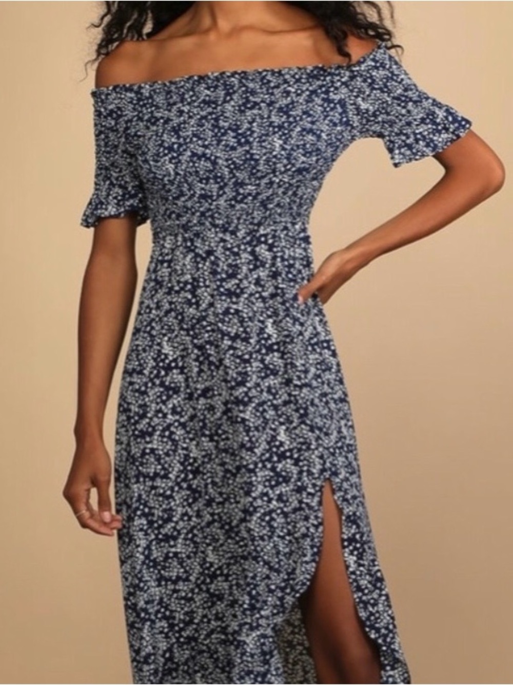 Lulu's Navy & White Floral Smocked maxi dress - size small - EUC